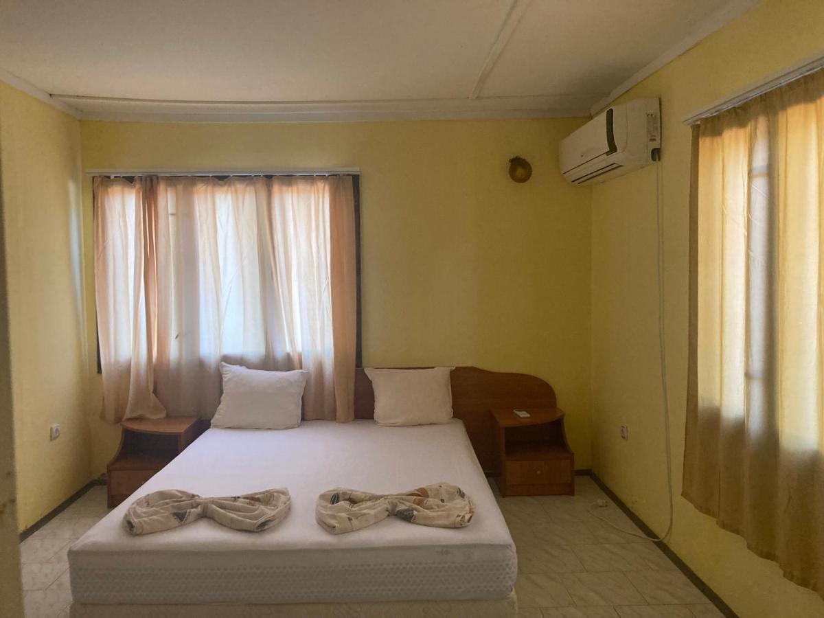 Hotel Морска База Венера à Tsarévo Extérieur photo